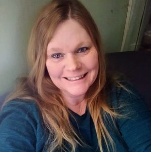 Meet your Posher, Lorrie